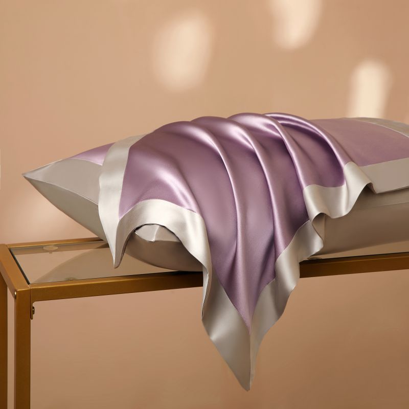 40 Momme Silk Pillowcase Front - đánh giá và giá Luxury Skincare For Men