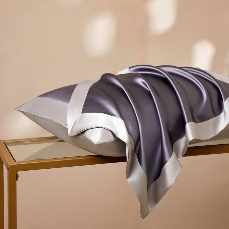 40 Momme Silk Pillowcase Front - đánh giá và giá Luxury Skincare For Men